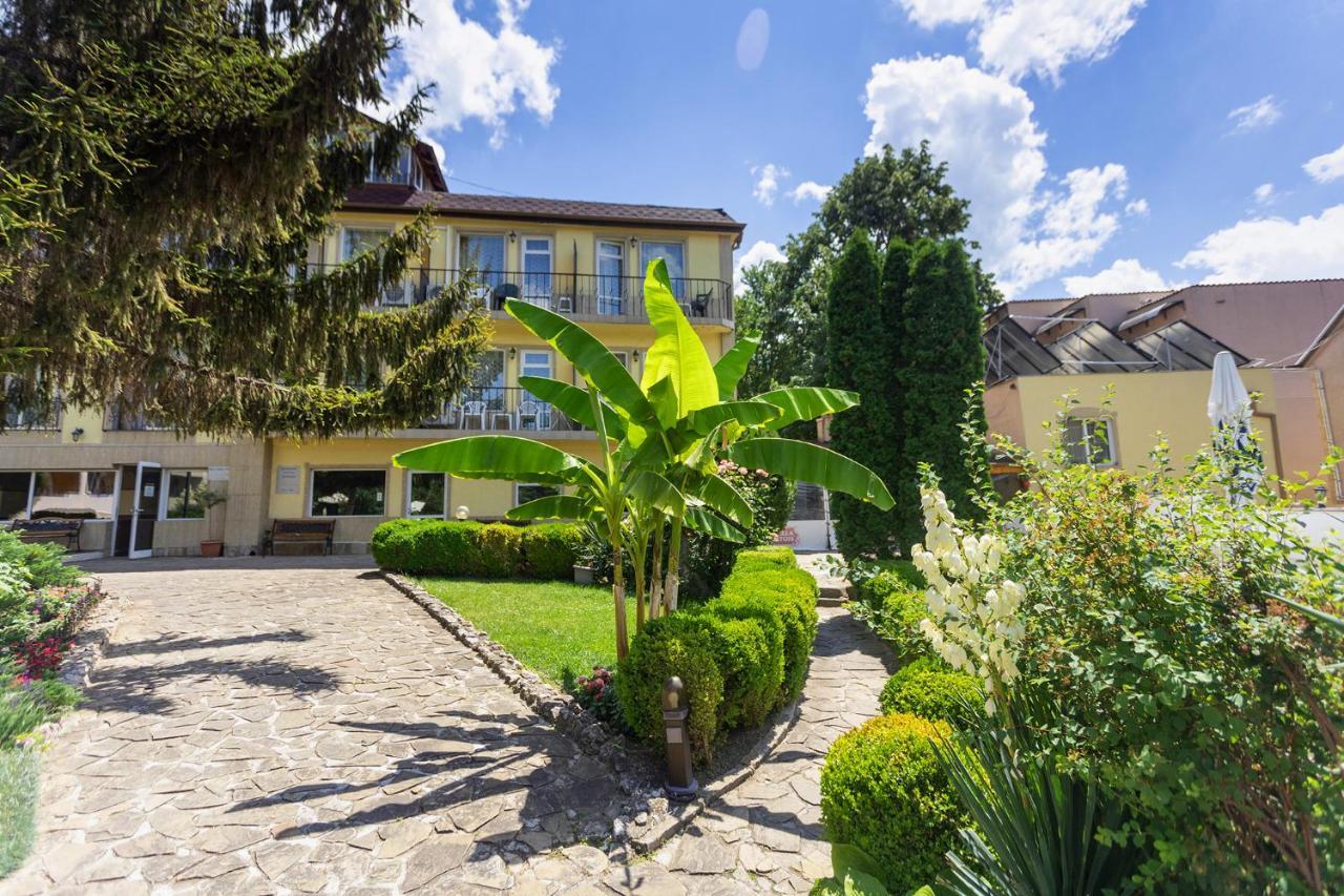 Hotel Naslada Balchik Esterno foto