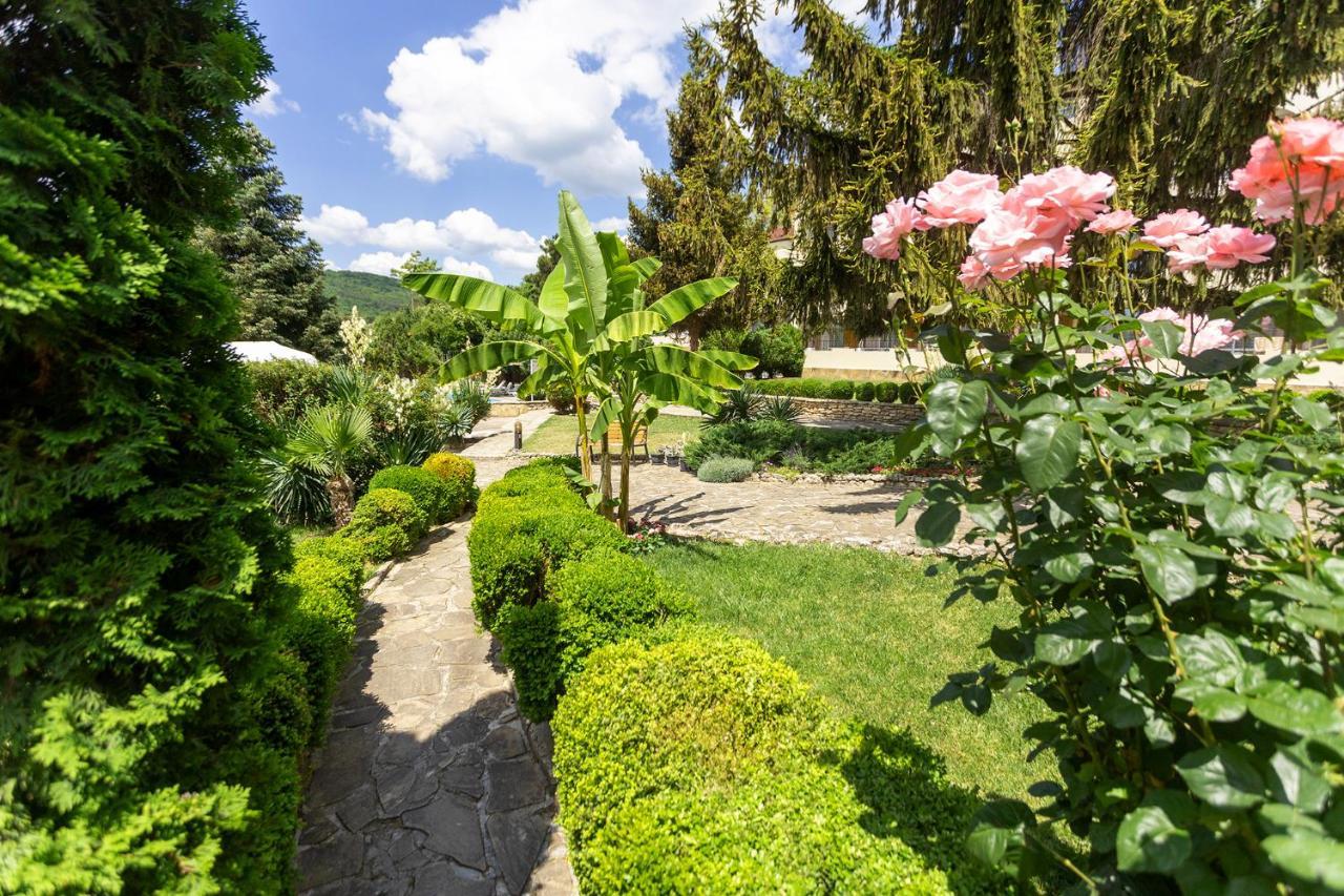 Hotel Naslada Balchik Esterno foto